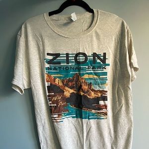 Zion National Park Tee size M